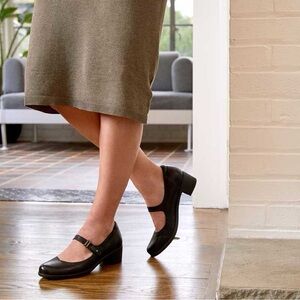 Dansko Callista Mary Jane Pump Black size 42 NWOT